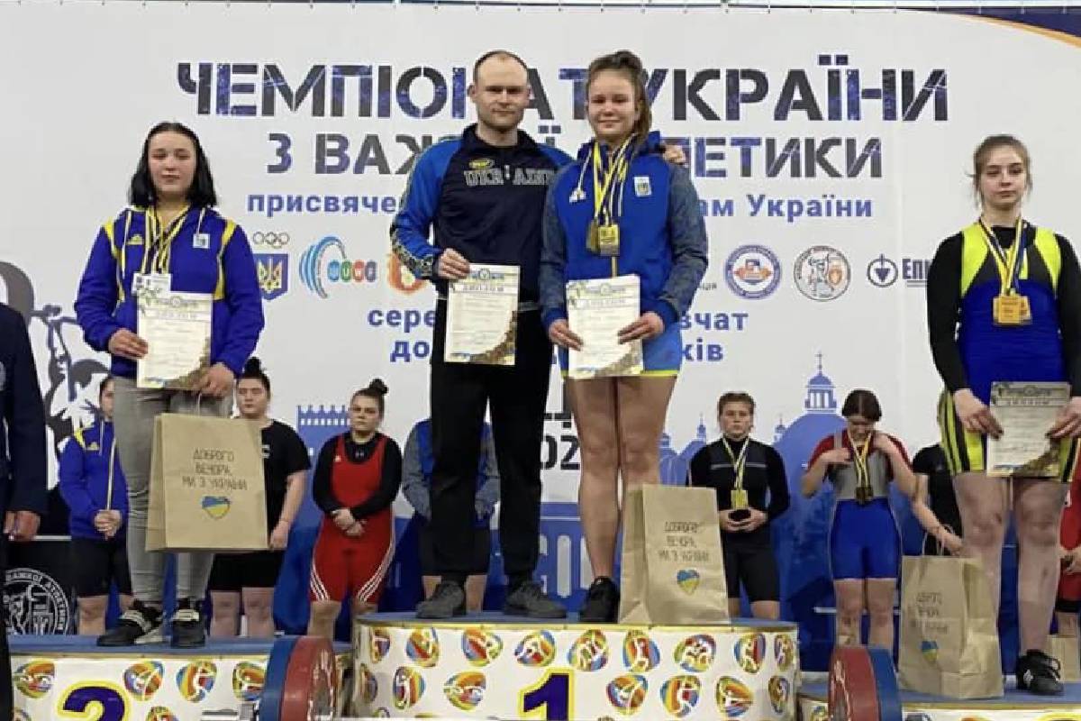 Шестеро прикарпатських спортсменів здобули “золото” на чемпіонаті України з важкої атлетики
