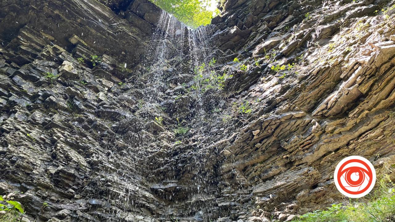 Одне з див природи: чому варто відвідати Крапельковий водоспад на Прикарпатті