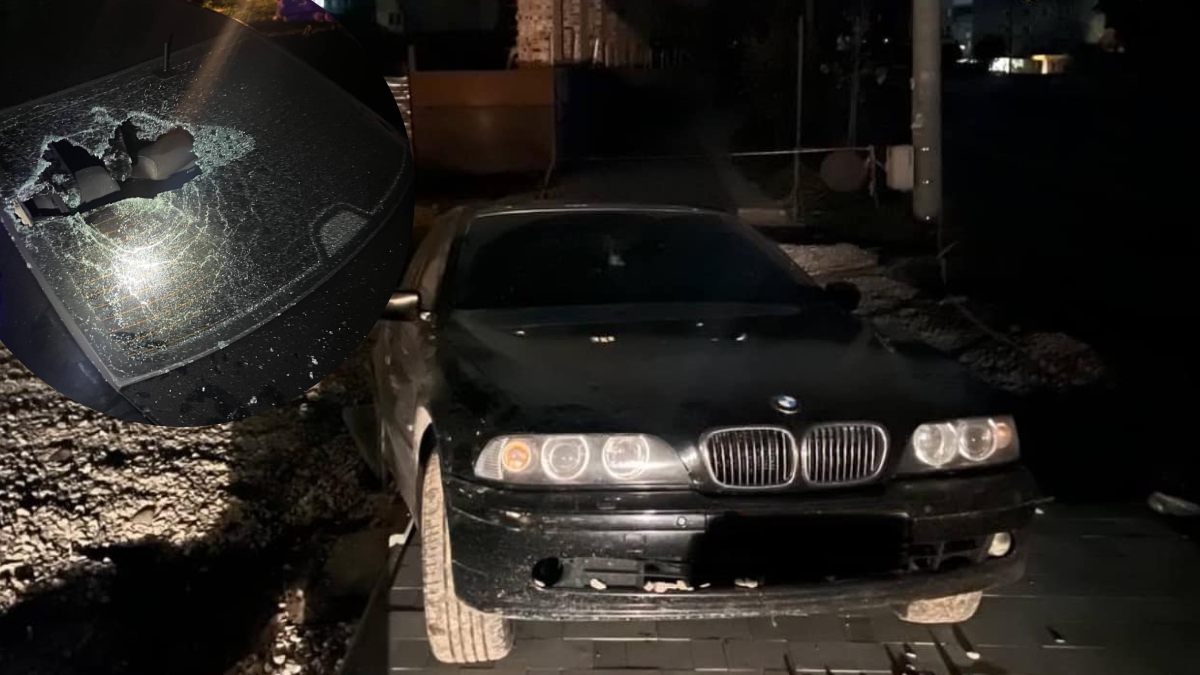 alt="У Франківську п'яний водій врізався у будматеріали"
