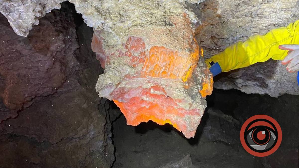 alt="На Франківщині знайшли нові тунелоподібні печери, в яких наші предки ховали скарби"