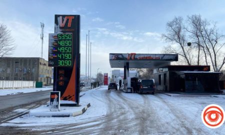 АЗС продовжують знижувати ціни: скільки тепер коштує літр пального в Івано-Франківську?