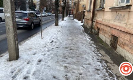 Снігопад та ожеледиця: як комунальники Івано-Франківська справилися з наслідками першого снігу