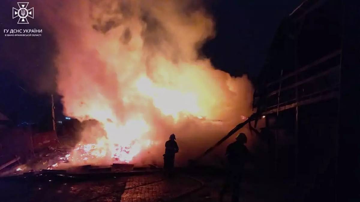Пожежа на території готельного комплексу в Поляниці: горів котедж