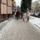 Суне сніг. Чи справляться у Франківську і розчистять тротуари?