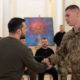 Президент нагородив прикарпатського воїна "Хрестом бойових заслуг"