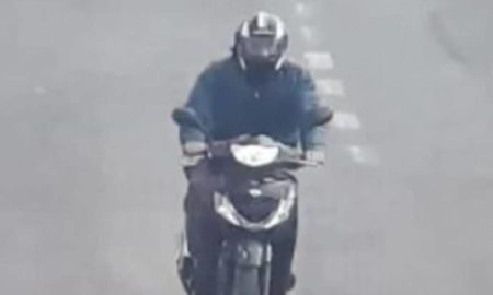Поліцейські розшукують мотоцикліста, який збив пішохода
