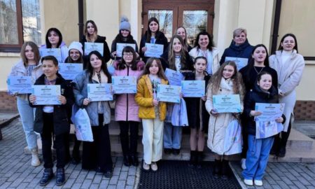 Школярки з Надвірної перемогли на Всеукраїнському конкурсі творчості