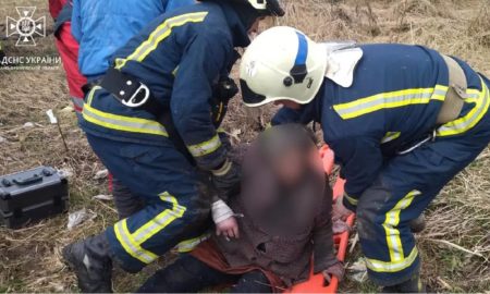 Ледь не згоріла живцем: На Рогатинщині на пожежі врятували 79-річну жінку