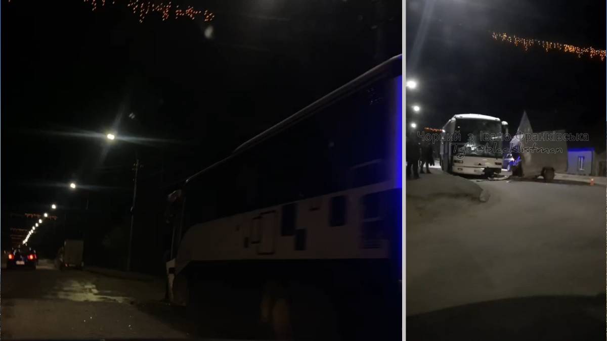 Відчепився причіп та врізався в рейсовий автобус: деталі аварії у Надвірній