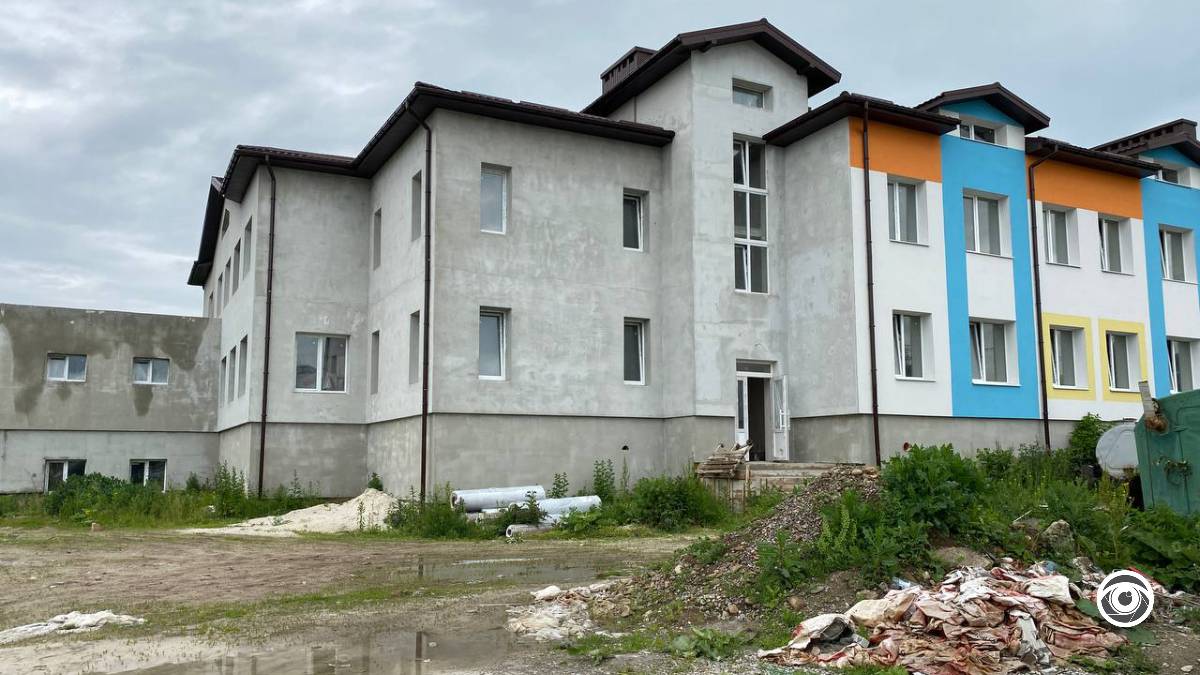 НАБУ завершило слідство щодо розкрадання коштів при будівництві школи на Франківщині