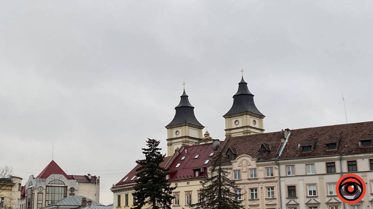 26 березня, по місту Івано-Франківську та області, мінлива хмарність, без істотних опадів, вночі та вранці слабкий туман.