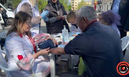 У Франківську відбувається акція здоров'я: можна безкоштовно зробити тест на ВІЛ та гепатит