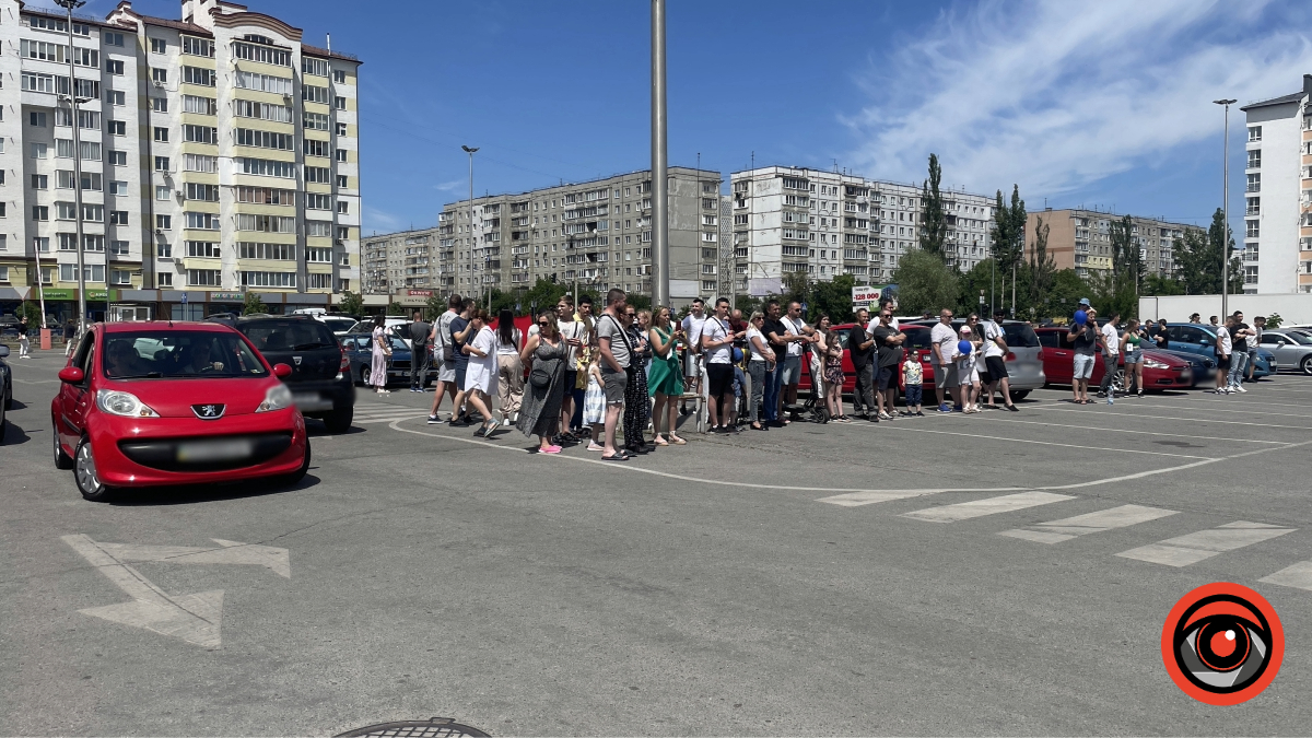 Вдосконалення вмінь та допомога ЗСУ: як відбувався автодень "На колесах" в Івано-Франківську