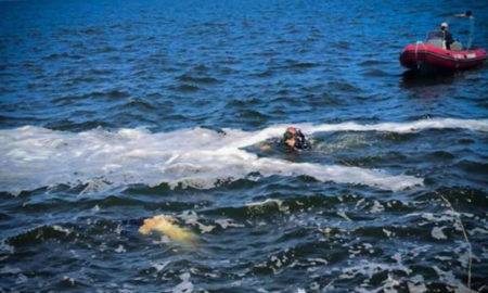 В Одесі водолази знайшли тіло дівчини, яку під час шторму хвилею знесло в море