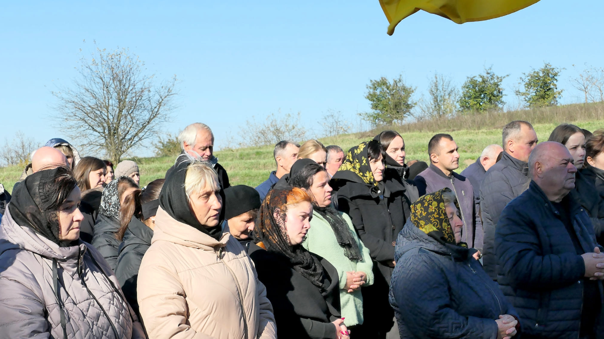 Односельці прощаються з Василем Нагорняком