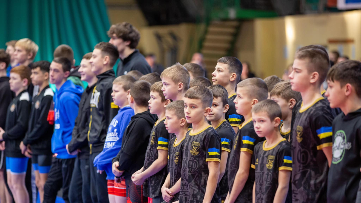 В Івано-Франківську провели дев'ятий всеукраїнський турнір з вільної боротьби пам'яті "кіборга" Григорія Семанишина та загиблих на війні бійців з Івано-Франківщини. Деталі змагання в матеріалі.