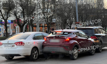 Потрійне ДТП на Незалежності