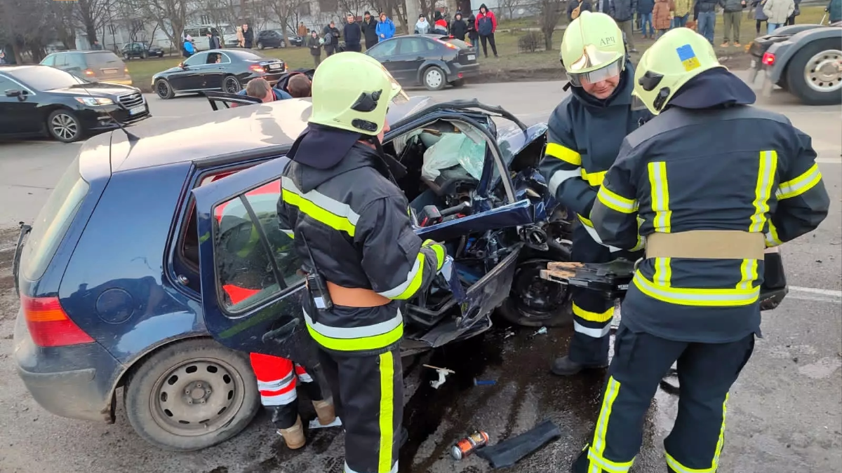 Зіткнення на вулиці Івасюка 