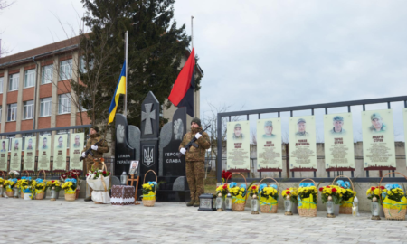 2 лютого у селі Радча Івано-Франківської громади відкрили та освятили меморіальний комплекс у пам’ять про полеглих захисників