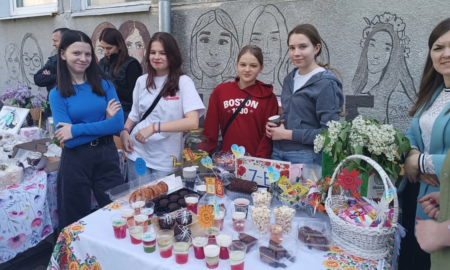 Благодійний ярмарок у Франківському 19 ліцеї