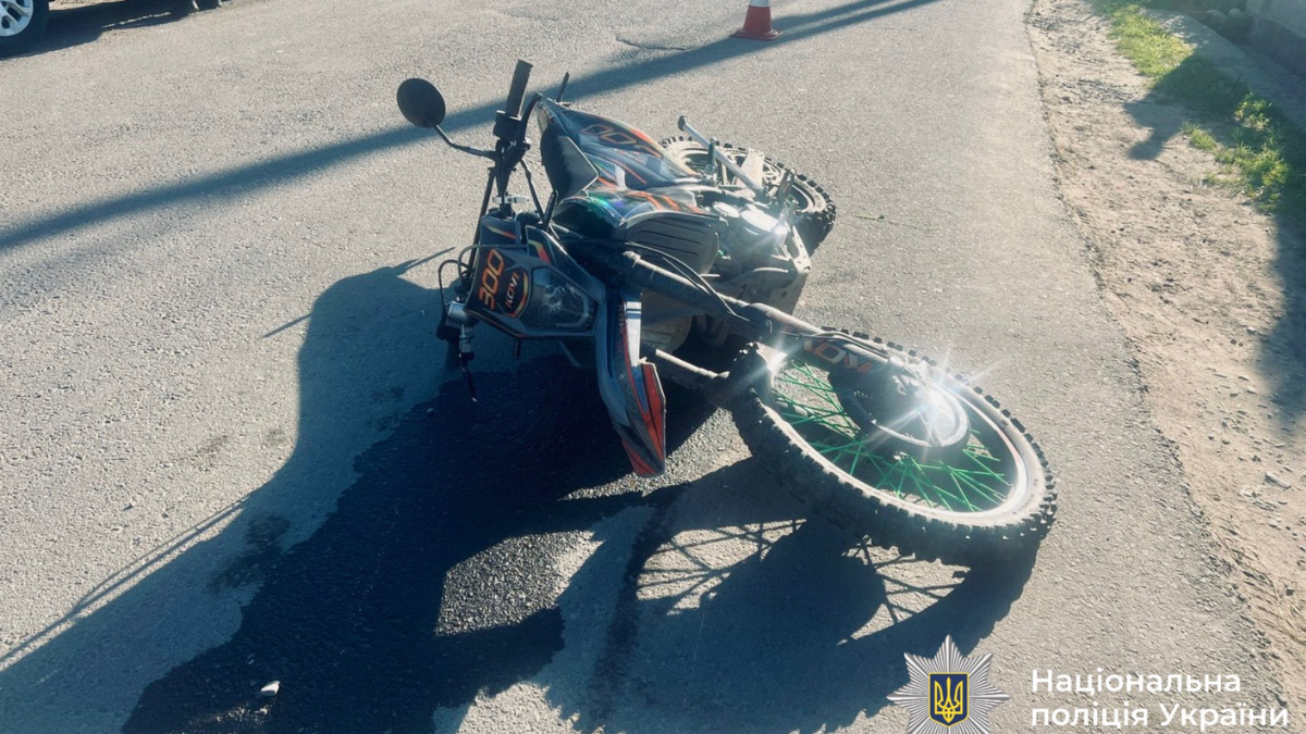 30 травня в селищі Битків, що на Надвірнянщині, сталася дорожньо-транспортна пригода, внаслідок якої постраждала 16-річна дівчина