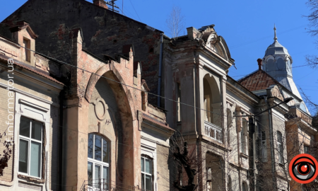 Історична будівля