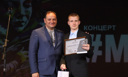 В Івано-Франківську відзначили "Учня року – 2025"