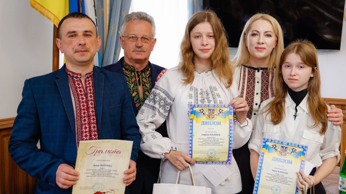 Нагородження школярів