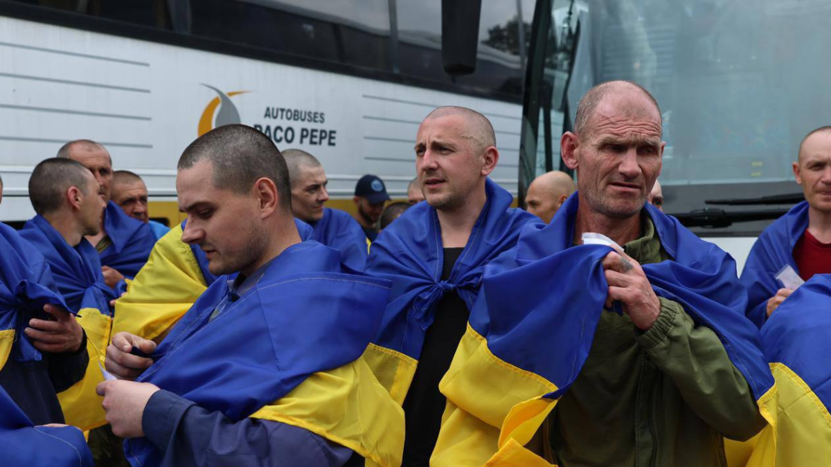 У другий день обміну полоненими у форматі 1000 на 1000 додому повернулися ще 307 українських захисників
