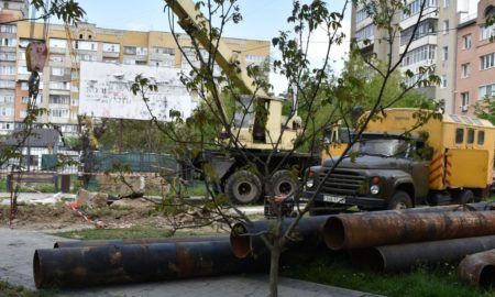 Ремонт тепломережі на Хіміків