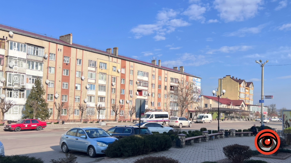 У місті Тисмениця, Івано-Франківського району, до кінця року планують встановити дві нові автобусні зупинки