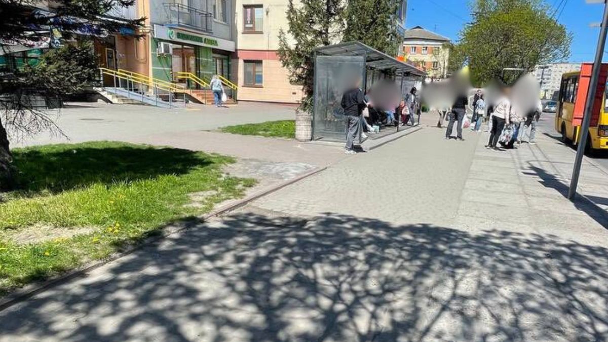 Зупинки громадського транспорту в Івано-Франківську