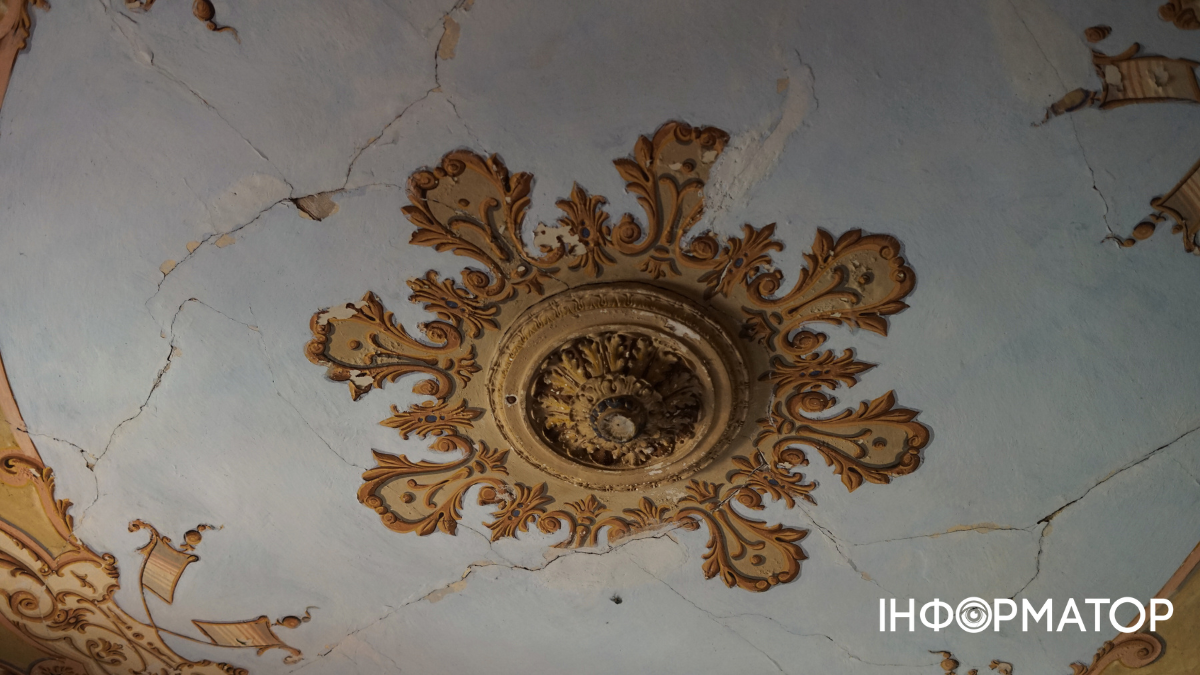 Запилюжений спадок франківських поколінь: ФОТОРЕПОРТАЖ