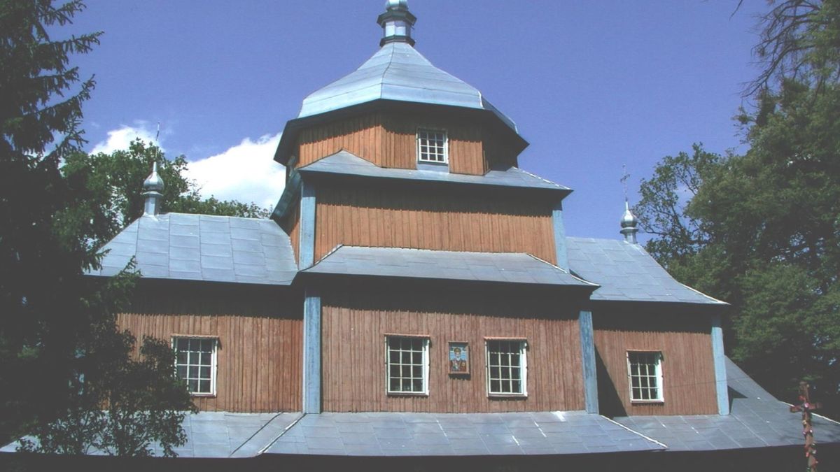 Старовинна церква у Галичі