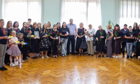 Вручення нагород на сесії у Франківську