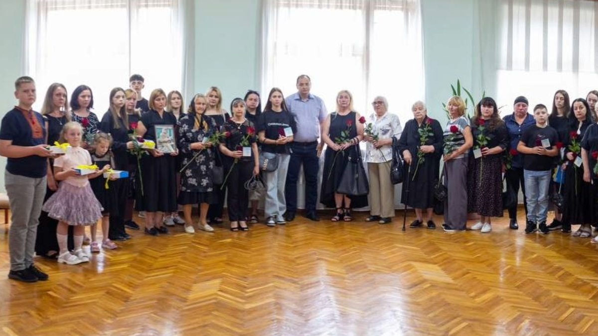 Вручення нагород на сесії у Франківську