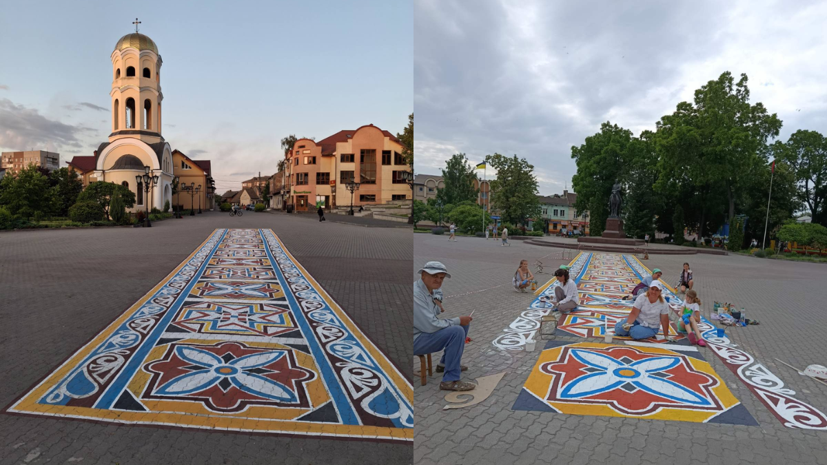У центрі Галича оновили композицію-вишиванку. Роботи з відновлення виконали мешканці міста та викладачі місцевих навчальних закладів