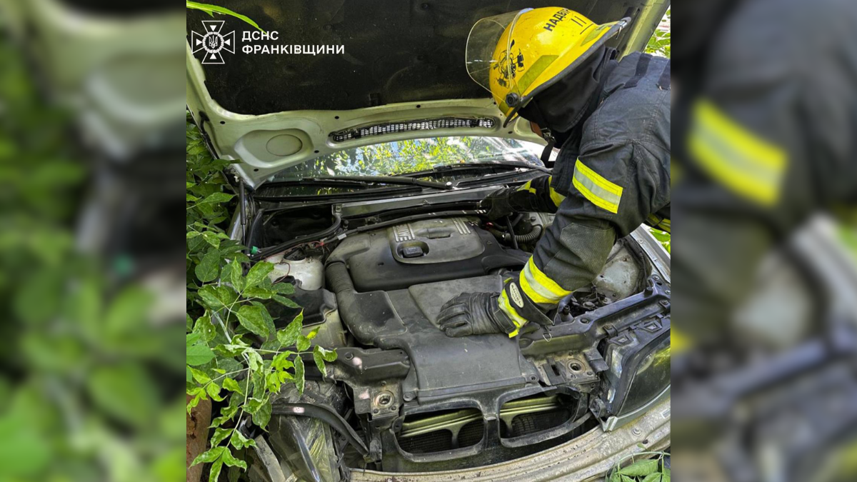 5 липня у селі Пнів Надвірнянського району на Івано-Франківщині рятувальники ліквідували наслідки дорожньо-транспортної пригоди