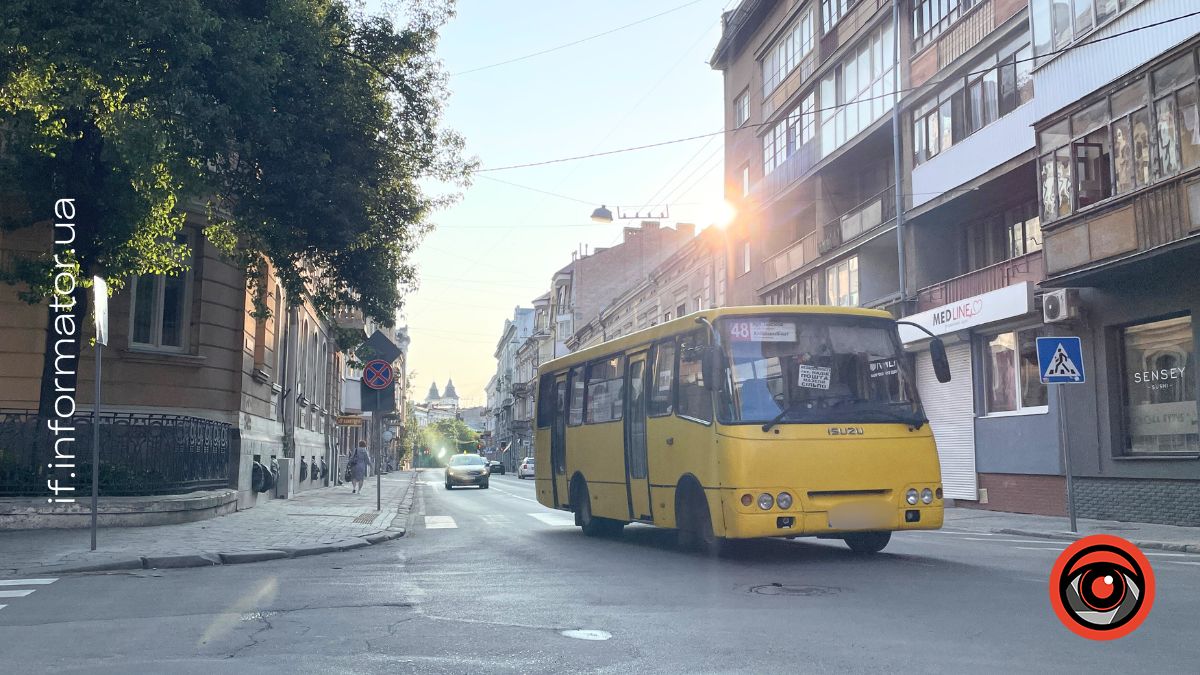 Приватні перевізники у Франківську погодилися встановити валідатори у маршрутках за власний кошт