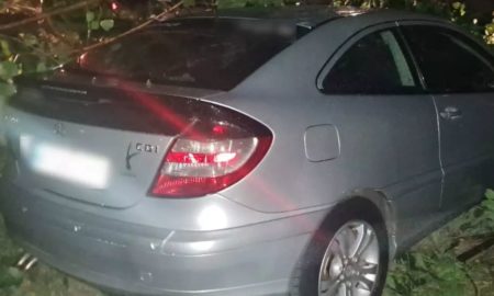Пошкоджене авто на Прикарпатті