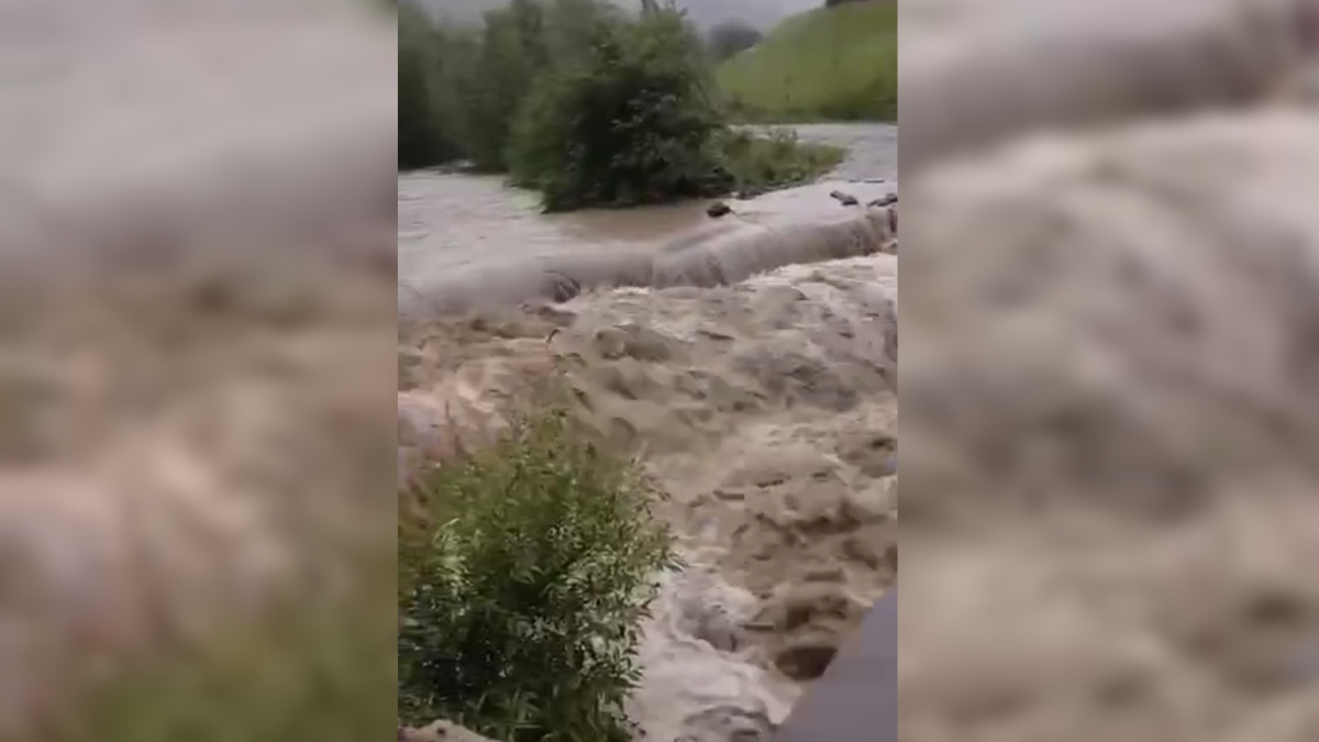 На Верховинщині через негоду три села залишилися без транспортного сполучення