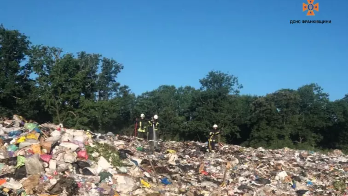 За минулу добу на Івано-Франківщині зафіксували 23 пожежі в екосистемах, дві з яких — на сміттєзвалищах