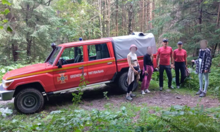 На Івано-Франківщині троє туристок втратили орієнтир та заблукали під час проходження туристичного маршруту в районі гори Кінь Грофецький