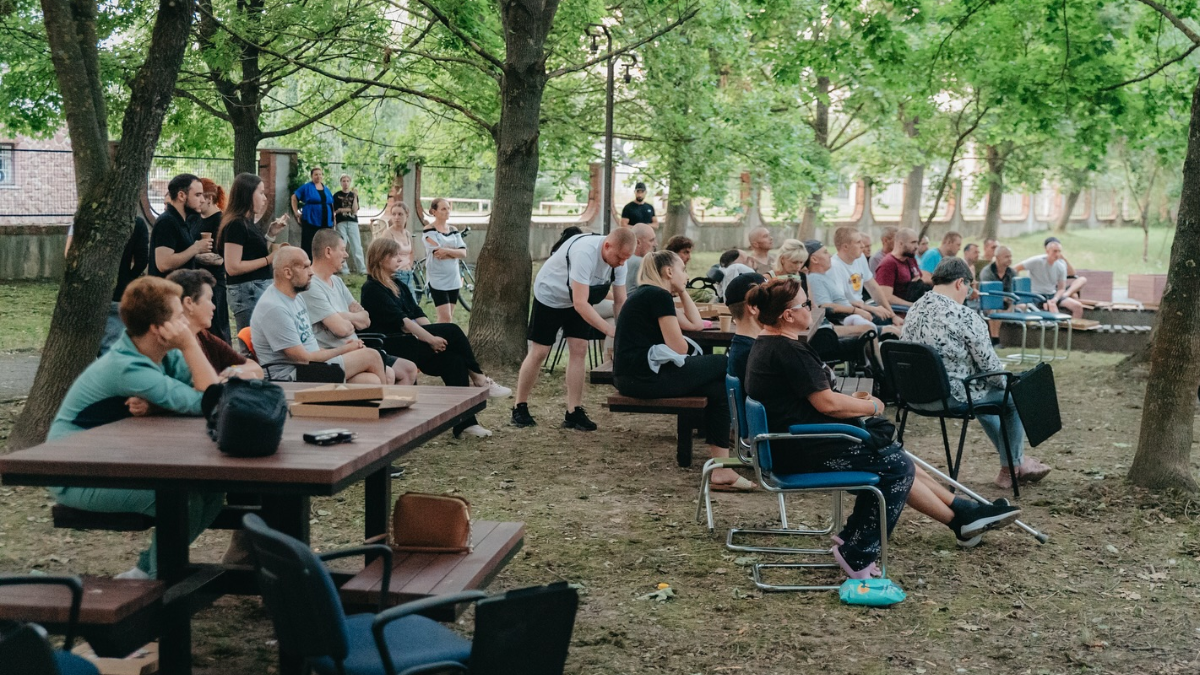 Поруч з Івано-Франківською обласною клінічною лікарнею створюють адаптивний сквер