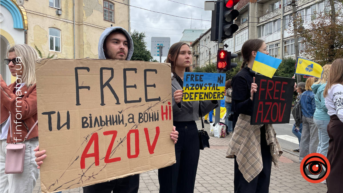 У Франківську в День Незалежності провели акцію на підтримку полонених