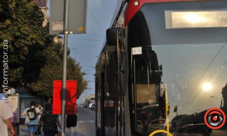 В Івано-Франківську 24 серпня, у День Незалежності України, проїзд у комунальних автобусах і тролейбусах буде безкоштовним для всіх пасажирів