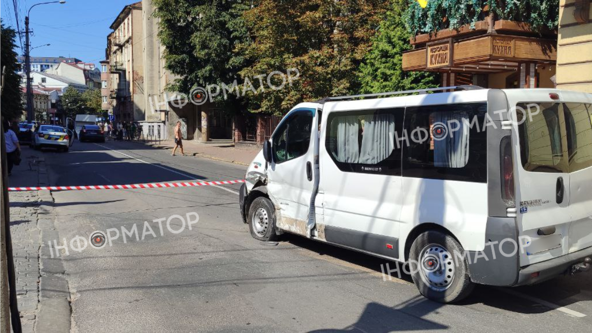 У центрі Івано-Франківська сталася аварія