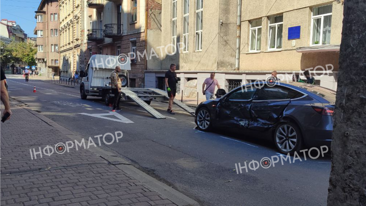 ДТП на вулиці Січових Стрільців в Івано-Франківську
