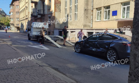 У центрі Івано-Франківська сталася аварія