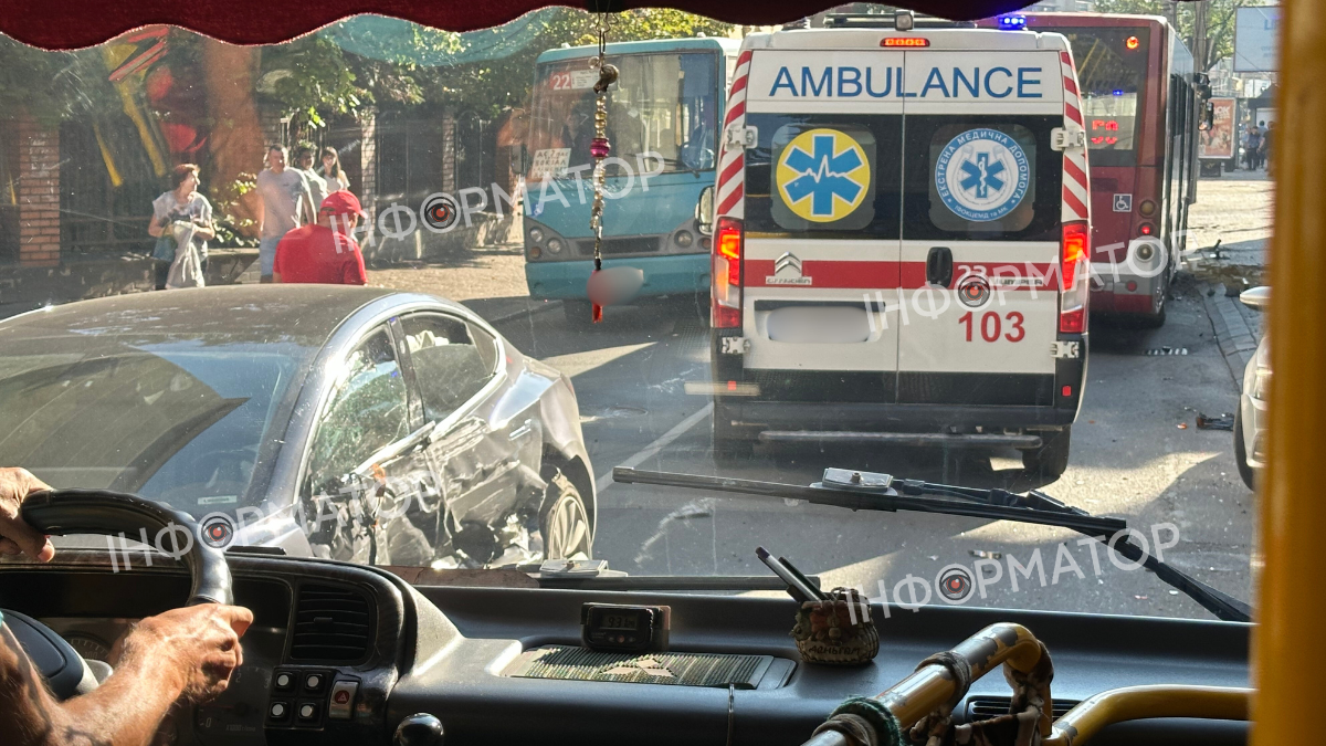 У центрі Івано-Франківська сталася аварія